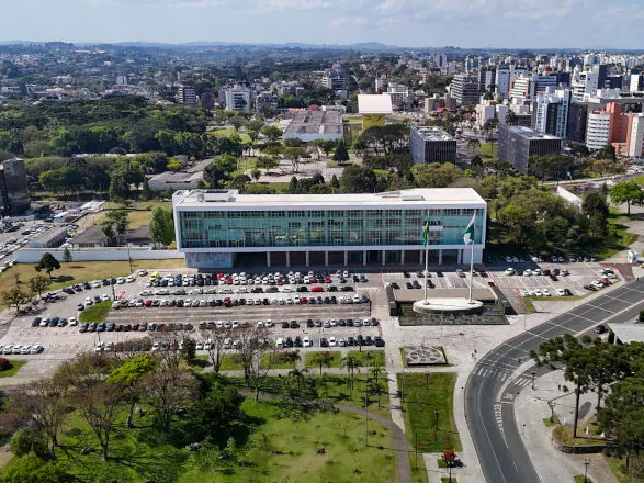 Paraná cria conselho para promover transição gradual da Reforma Tributária