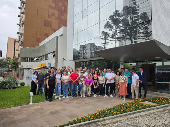 Colaboradores da Frimesa com 30 anos de atuação na Central são recebidos no Sistema Ocepar