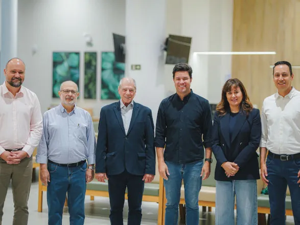 Secretário do Estado do PR visita hospital da Unimed Londrina