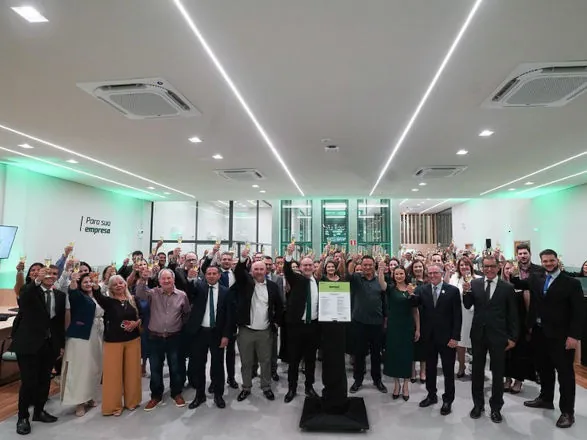 Sicredi Dexis entrega nova agência aos associados de Ibiporã