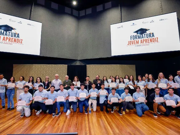 Formatura de 138 jovens marca nova etapa do Programa Jovem Aprendiz da Coamo