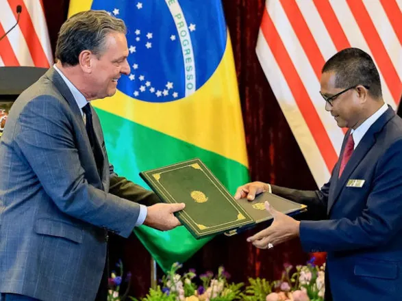 Ministro Carlos Fávaro encerra missão no Sudeste Asiático com conquistas para a agropecuária brasileira