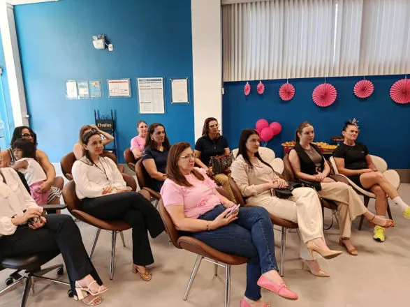 Uniprime Pioneira promove ações de cuidado com a saúde feminina durante o Outubro Rosa