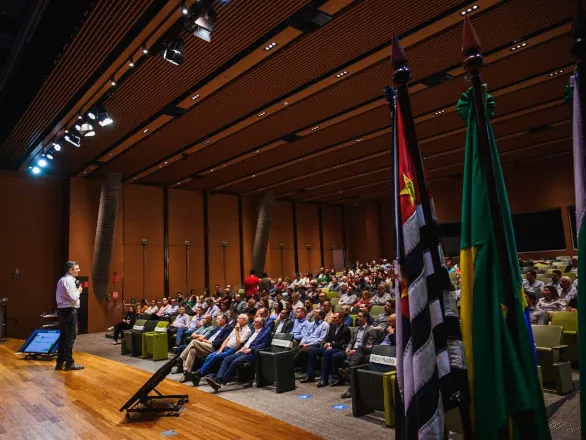1° dia do Fórum de Mercado do Sistema Ocepar reúne mais de 150 pessoas