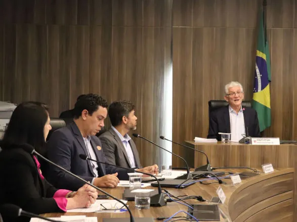 Fazenda discute orçamento de R$ 81,6 bilhões para 2026 em audiência pública na Alep