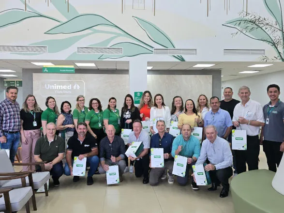 HGU de Marechal Cândido Rondon recebe diretoria da Acimacar 