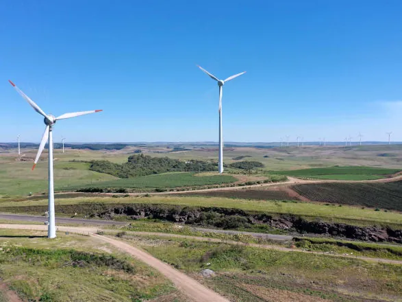 Investimentos públicos e privados ampliam e diversificam matriz energética limpa do Paraná