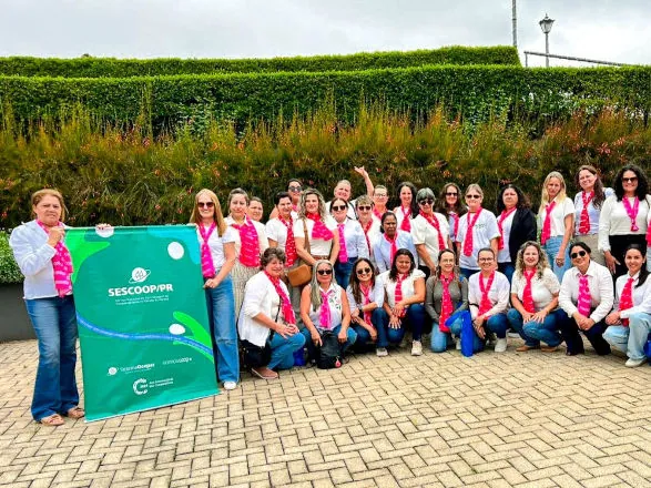 CooperMulher realiza viagem de imersão ao cooperativismo nos Campos Gerais