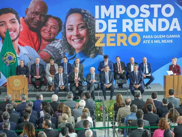 Presidente sanciona isenção do IR para quem ganha até R$ 5 mil