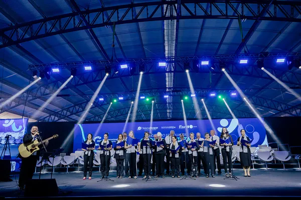 Apresentação de corais anima público durante o Encontro Estadual 
