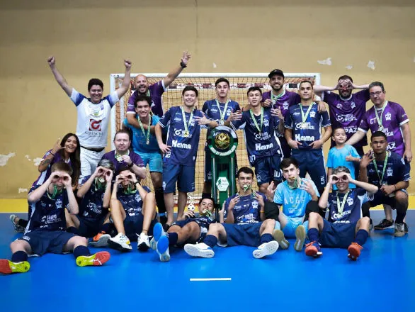 Equipe patrocinada pela Uniprime do Iguaçu é campeã regional de futsal