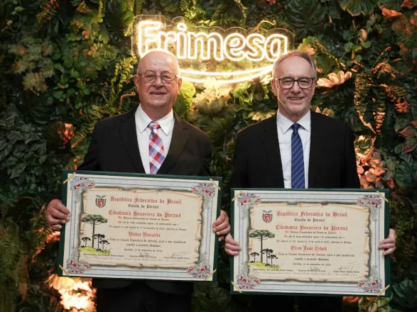 Líderes da Frimesa recebem Título de Cidadão Honorário do Paraná