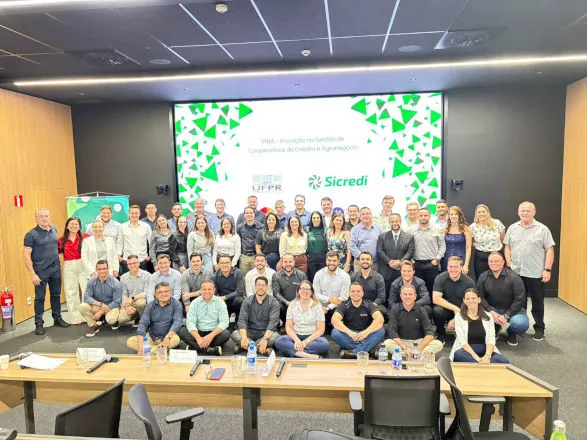 Pós-graduação em Inovação na Gestão de Cooperativas de Crédito e Agronegócio é finalizada com apresentação de nove projetos 