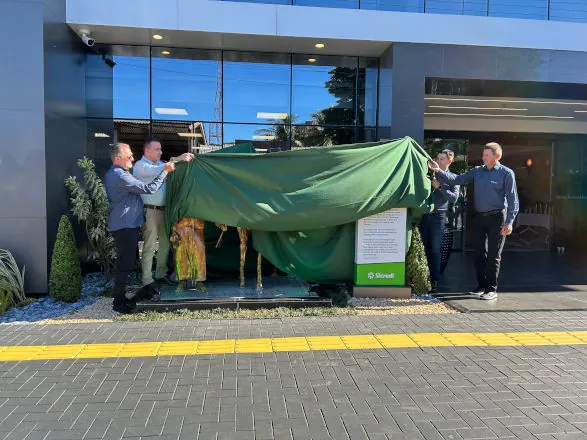 Sicredi Aliança PR/SP inaugura monumento em homenagem ao padre Theodor Amstad em Marechal C. Rondon