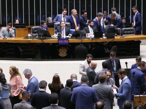 Câmara conclui votação de projeto que regulamenta a reforma tributária; texto segue para sanção