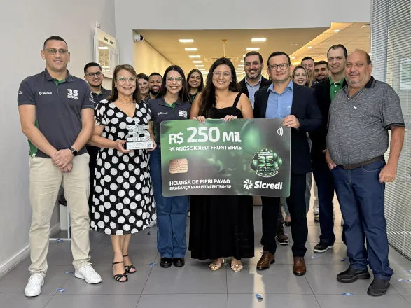 Associada de Bragança Paulista recebe prêmio de R$ 250 mil da Sicredi Fronteiras