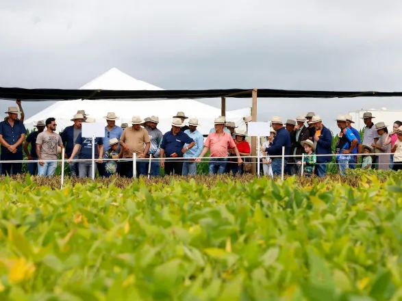 Encontro de Verão reúne mais de cinco mil pessoas na Fazenda Experimental da Coamo 
