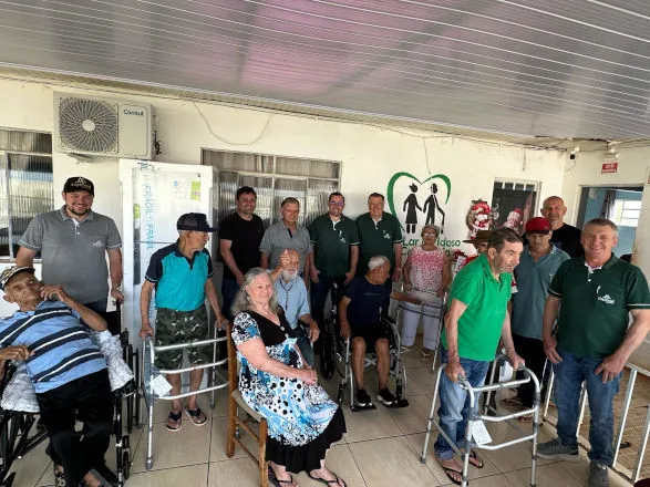 Casa Lar do Idoso de Cantagalo recebe novos equipamentos da Coprossel