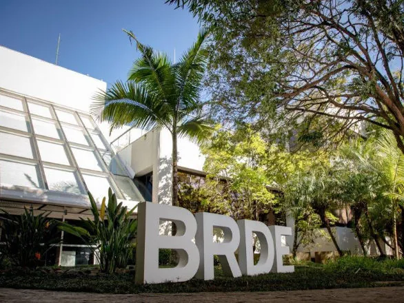 BRDE registra avanço no crédito para pequenos negócios e produtores rurais em 2025