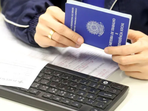 Com 20,6 mil vagas abertas, Agências do Trabalhador ajudam paranaenses no início do ano
