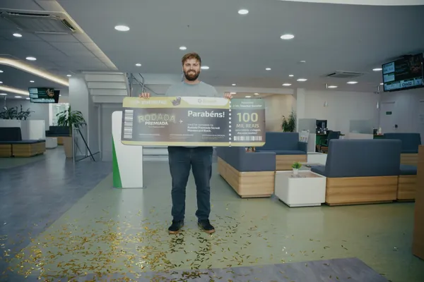Associado do Sicredi é premiado com R$ 100 mil para viajar pela campanha Mastercard Black