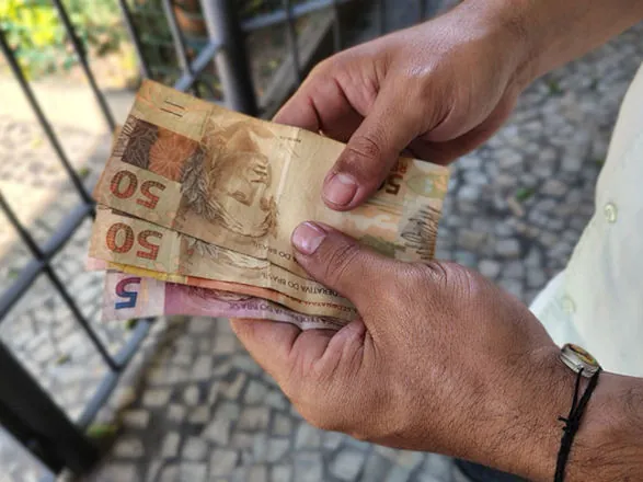 Taxa de desocupação é de 5,4% no trimestre encerrado em janeiro e rendimento atinge recorde