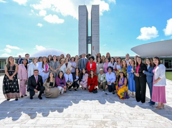 Prioridades da bancada feminina para 2026 têm foco no combate ao feminicídio e na busca por orçamento