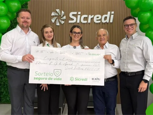 Sicredi Fronteiras PR/SC/SP entrega R$ 50 mil em premiação de Seguro de Vida  