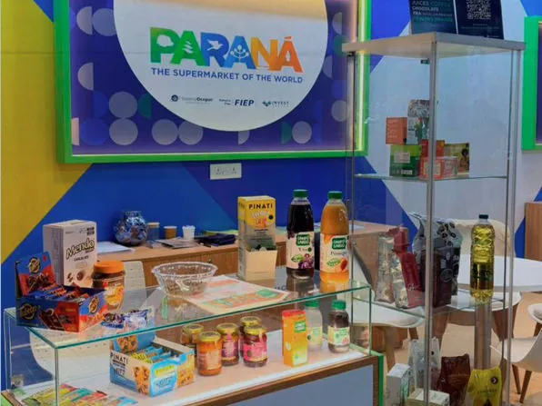 Cooperativas do PR divulgam produtos de varejo em uma das maiores feiras de alimentos realizada na Índia