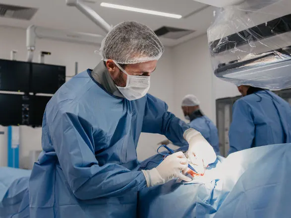 Hospital da Unimed Londrina realiza implante inédito de marcapasso sem eletrodo no átrio na América do Sul