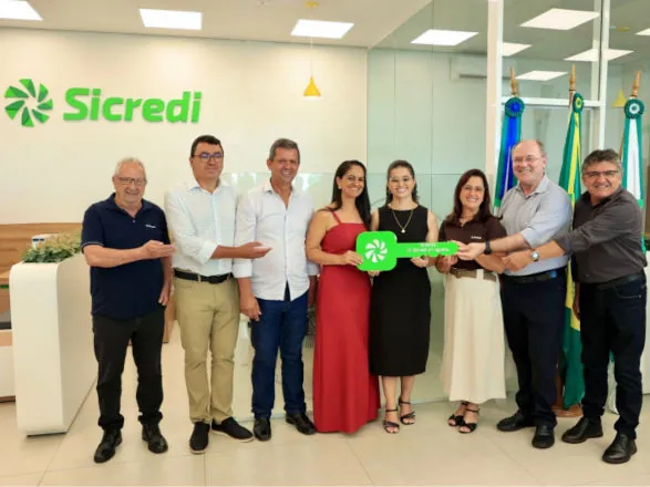 Sicredi Vale do Piquiri Abcd PR/SP reinaugura agência em Iguatu (PR)