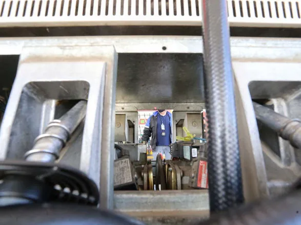 Governo do Paraná adere ao programa da União para reduzir preço do diesel