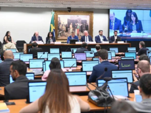 Debate sobre modernização na jornada de trabalho é o destaque da semana