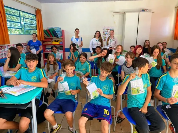 Unimed leva projeto de educação ambiental e social a escolas de Francisco Beltrão