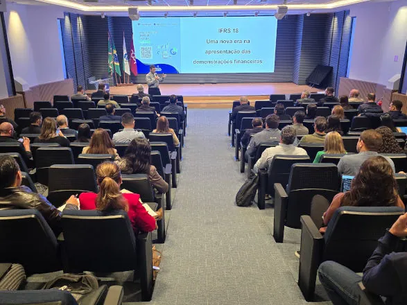 Atualizações sobre a IFRS 18 em treinamento promovido pelo Sistema Ocepar