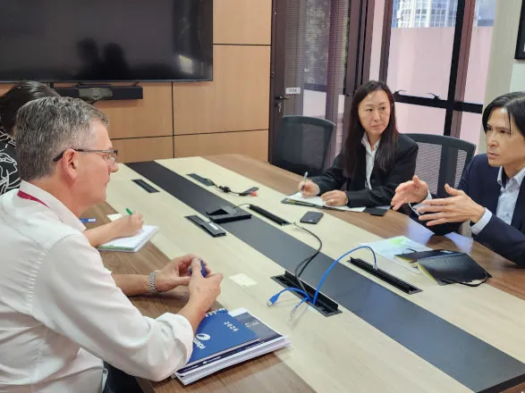 Cônsul do Japão no sul do Brasil faz visita ao Sistema Ocepar