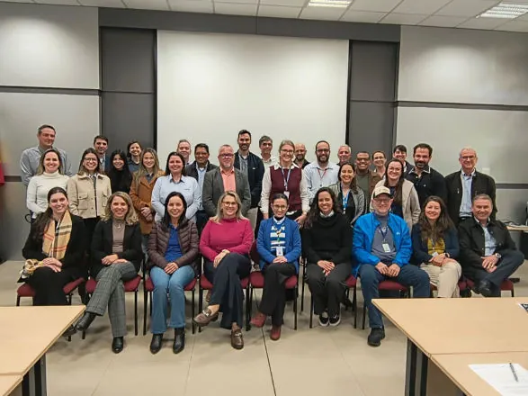Maringá sedia encontro estratégico com cooperativas e especialistas para discutir o futuro da mão de obra no agro 