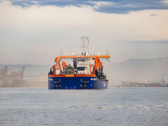 Portos do Paraná inicia nova dragagem para garantir operação no Canal de Paranaguá
