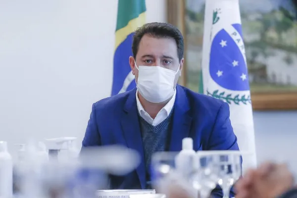 PARANÁ: Novo decreto passa toque de recolher para 20 horas e muda horários do comércio, a partir de sexta-feira