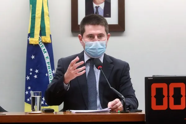 FINANÇAS E TRIBUTAÇÃO: Comissão aprova proposta que prorroga a desoneração da folha de pagamentos até 2026