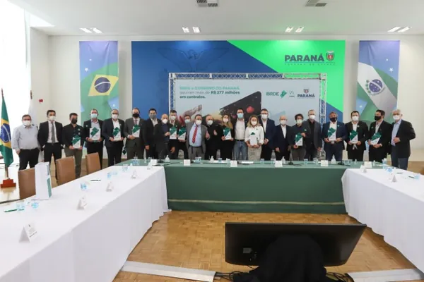 BRDE: Banco libera R$ 330,7 milhões em crédito a cooperativas e empresas paranaenses