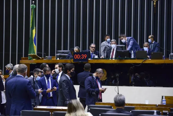 ENERGIA ELÉTRICA: Projeto de Lei da Geração Distribuída vai à sanção