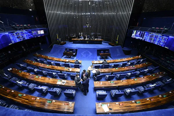 FRENCOOP: Cooperativas atuam no Senado para evitar dupla tributação em suas operações