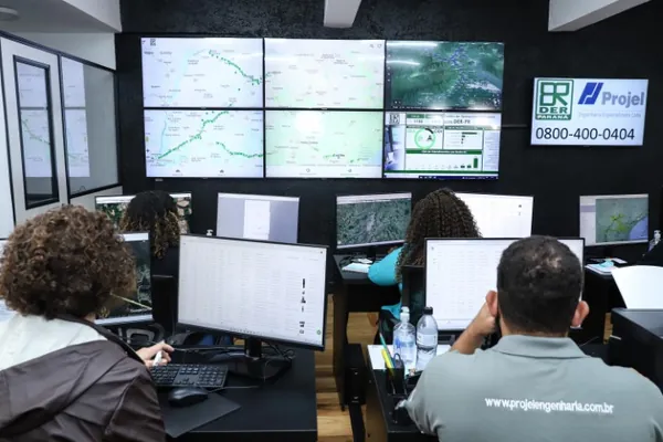 INFRAESTRUTURA: Novo 0800 para usuários das rodovias do Paraná já soma 1.150 atendimentos