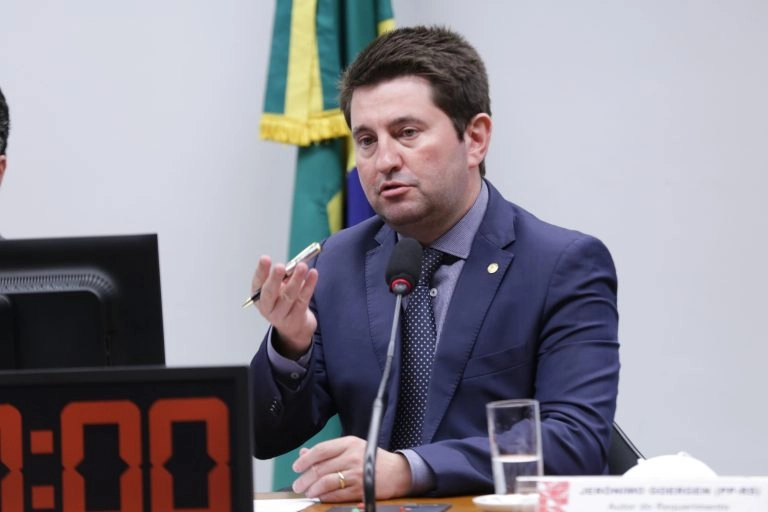 legislativo 13 04 2022