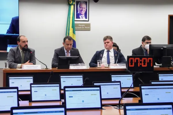 LEGISLATIVO: Debatedores alertam comissão sobre possíveis retrocessos na Lei da Aprendizagem