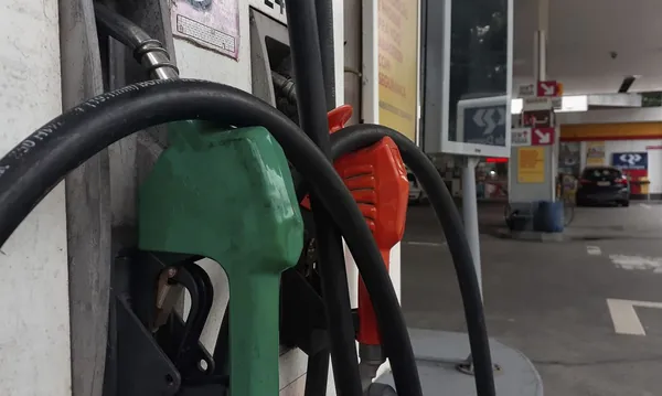 COMBUSTÍVEL: Preço da gasolina chega a R$ 7,27 e é o mais alto registrado pela ANP