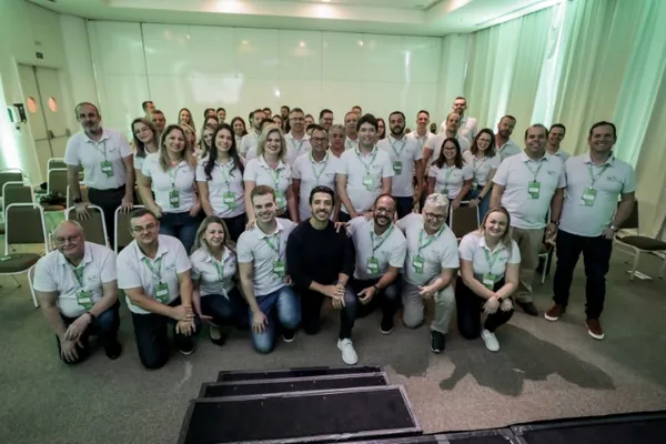 SICREDI IGUAÇU: Cooperativa de crédito destaca diferenciais do modelo de negócio em evento em Campinas (SP)