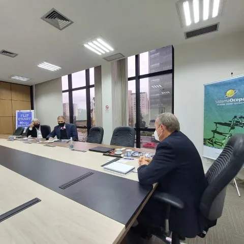 VISITA: Sistema Ocepar recebe o presidente do Sindiveg e Ihara