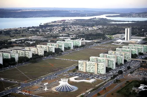 ECONOMIA: Ciência e Tecnologia e Educação lideram bloqueio orçamentário